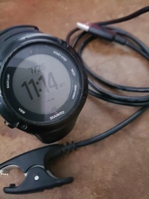 Suunto Ambit 3 Peak Smartwatch With Charger Excellent Condition 