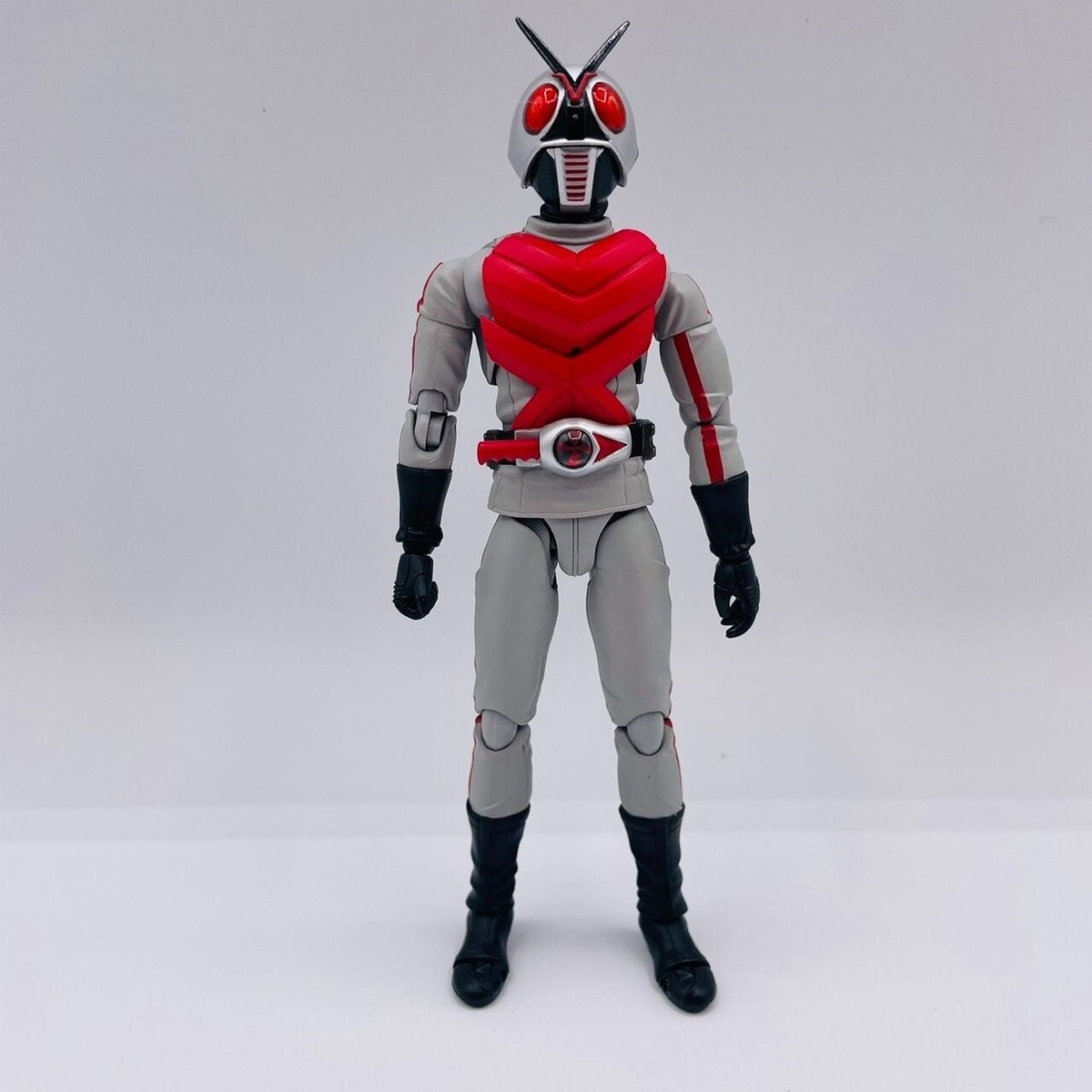BANDAI S.H.Figuarts Masked Rider X & Cruiser Set Action