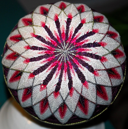 Vtg JAPANESE TEMARI THREAD HAND BALL Traditional Handmade FOLK ART Large Purple - Picture 10 of 23