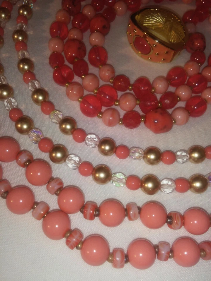 Joan Rivers Juego de 3 piezas Collares Coral Melocotón Perlas Cuentas Checas 44" más Clip Nuevo en Caja Foto 4 de 4