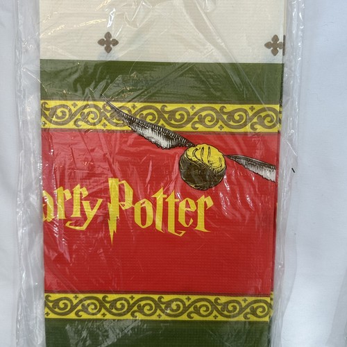 3 Party Express Hallmark Harry Potter Paper Tablecloths Quidditch Golden Snitch - Picture 5 of 6