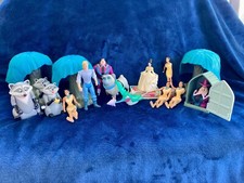 VINTAGE DISNEY'S POCANONTAS MCDONALDS / BURGER KING TOY LOT