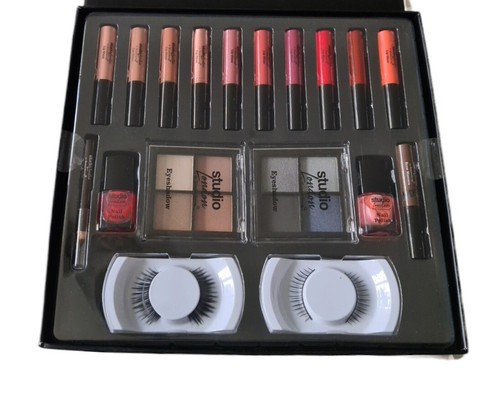 Superdrug Studio Ultimate Beauty Vault