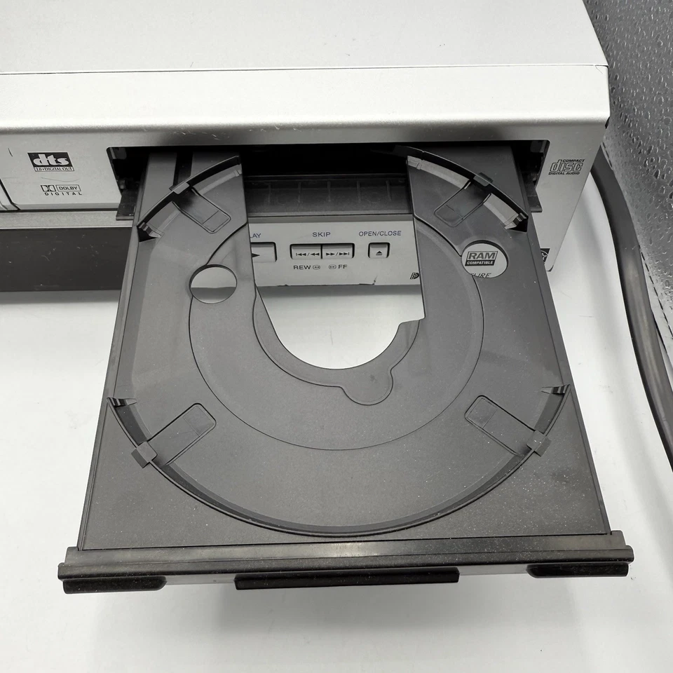 Panasonic PV-D4734S Combo Reproductor DVD VCR Grabadora VHS Sin Control Remoto Probado Funciona Foto 3 de 4