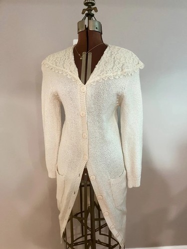 1980s Cozy Cream Handloomed Sweater Jacket/Cardigan from Gunne Sax! Lace collar