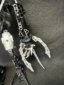 Lego Bionicle Hydraxon 8923 No Box No Book Missing 1 Finger 1075
