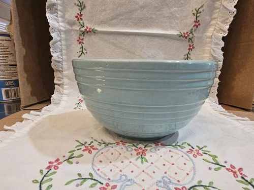 McCoy USA Light Blue Ceramic Mixing Bowl Art Pottery Glossy Round Vintage