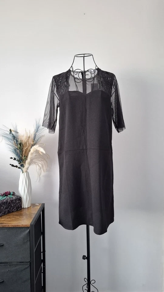Mesh short sleeves lace trim insert dress size M - Image 1 of 4