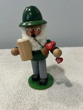 Vtg. Original Steinbach Volkskunst W. Germany Wood Figurine w Beer Mug & Hearts
