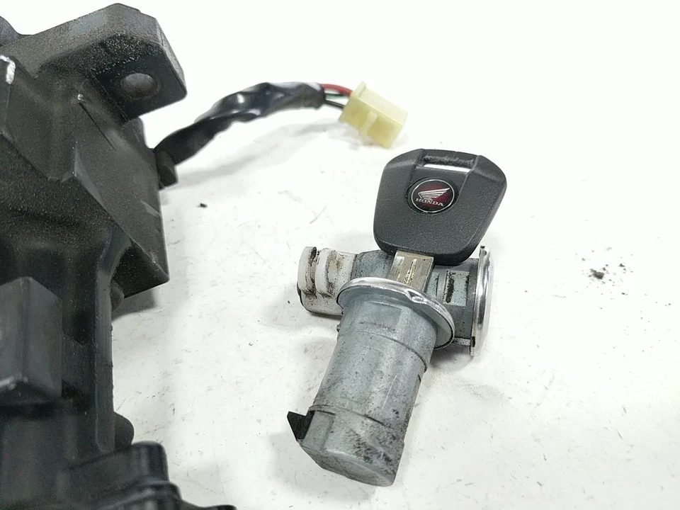 14 15 Honda Valkyrie 1800 GL1800C conjunto de trava interruptor de ignição tampa e chave - Imagem 3 de 4