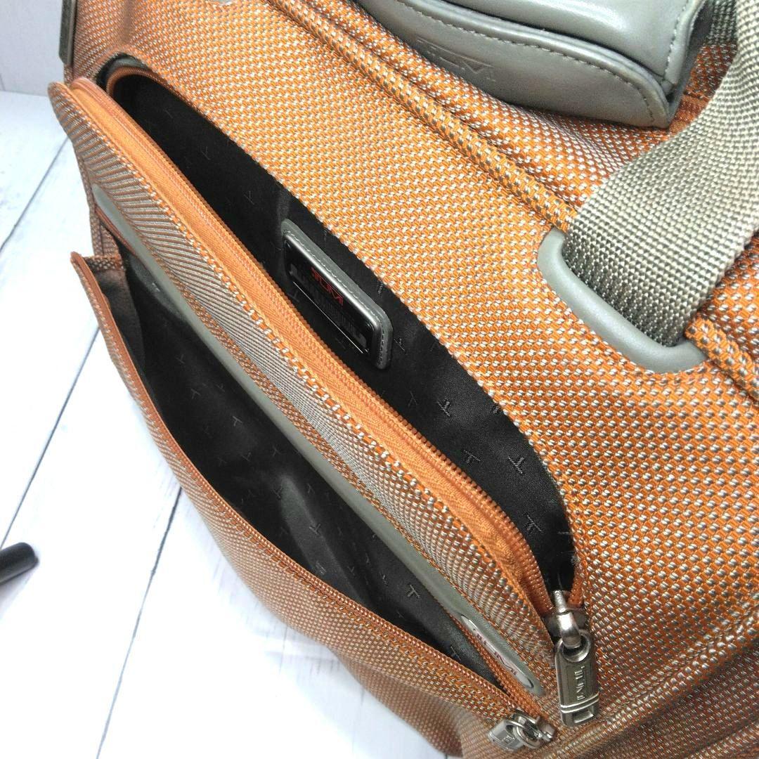 Tumi 22155SH4 Nylon Orange Color Zipper Closure 2 Way Hand Tumi 22155SH4 Nylon Orange Color Zipper Closure 2 Way Hand