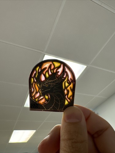 ROLLACRIT Gen Con 2021 Pin Buntglas Genevieve Dragon - Super Cool! - Bild 2 von 3
