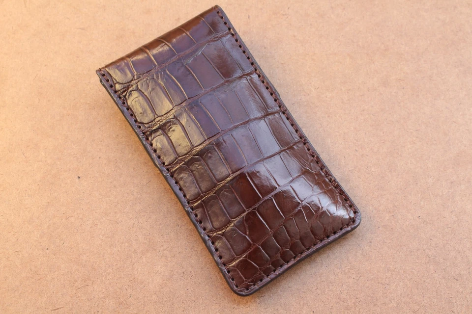 Bolso de reloj hecho a mano con estampado de cocodrilo Estuche de relojes de cuero Almacenamiento VIAJES Foto 2 de 3