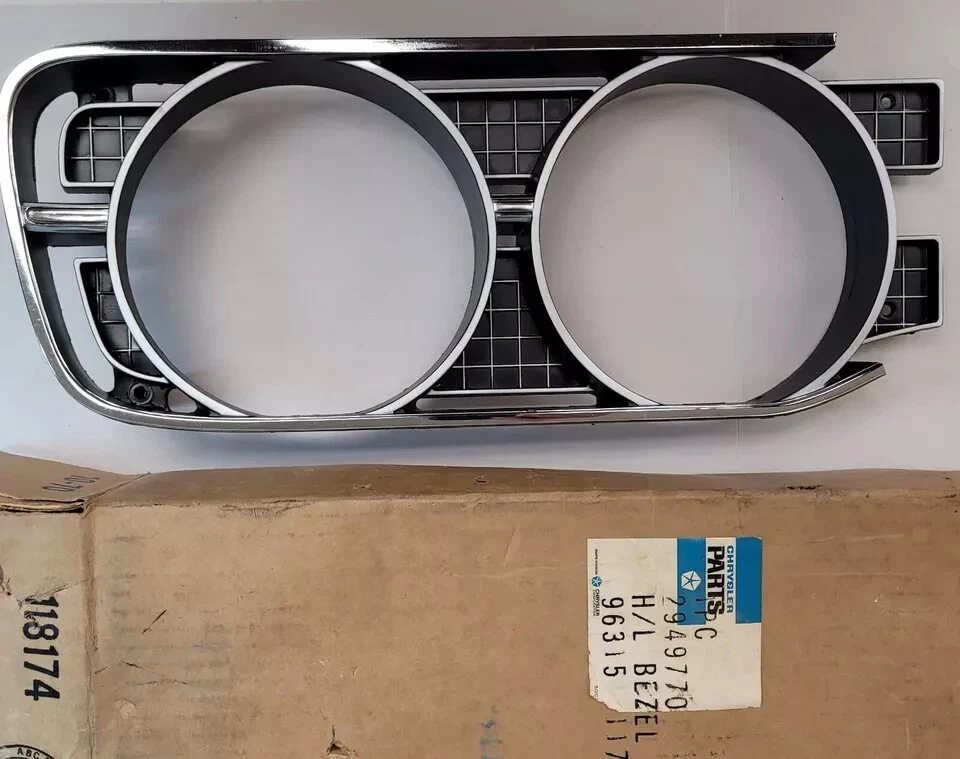 1970 Dodge Monaco Right Passenger Side Headlight Bezel Cover Trim 2949770 NOS. - Image 4 of 4