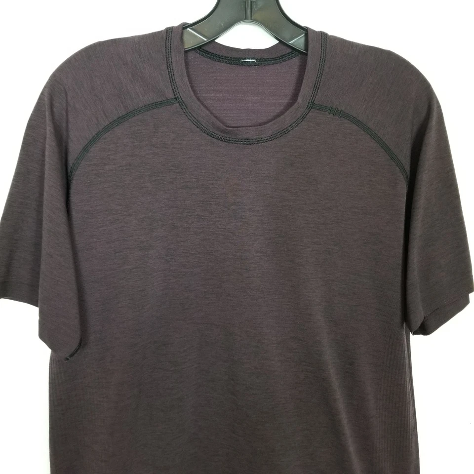 Camisa deportiva de manga corta Lululemon para hombre Metal Vent Tech talla M manga corta Foto 2 de 4