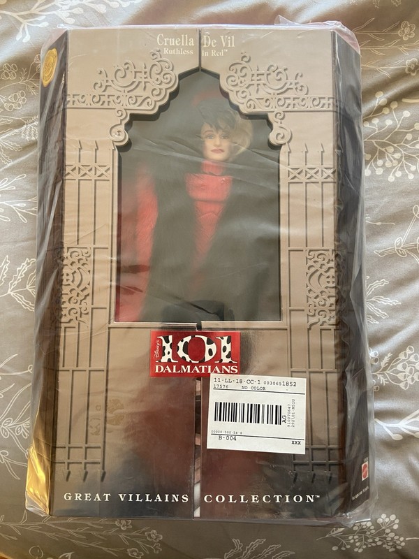 Mattel Disney Cruella De Vil 101 Dalmatians 11" Collector Doll MPN 17576
