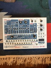 Roland SH-32 Multi-timbral Polyphonic Synthesizer With Manual And Power Lead