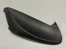 UN CACHE CARENAGE INFERIEUR DROIT 621991 SCOOTER PIAGGIO 125 FLY 