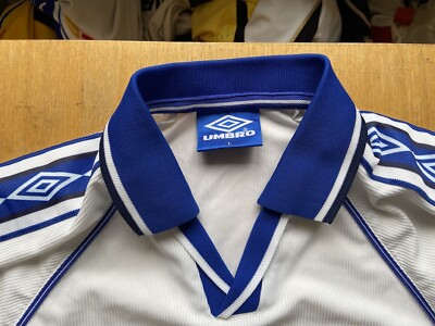 Everton Maillot de foot 1999 - 2000 sponsored by One2One