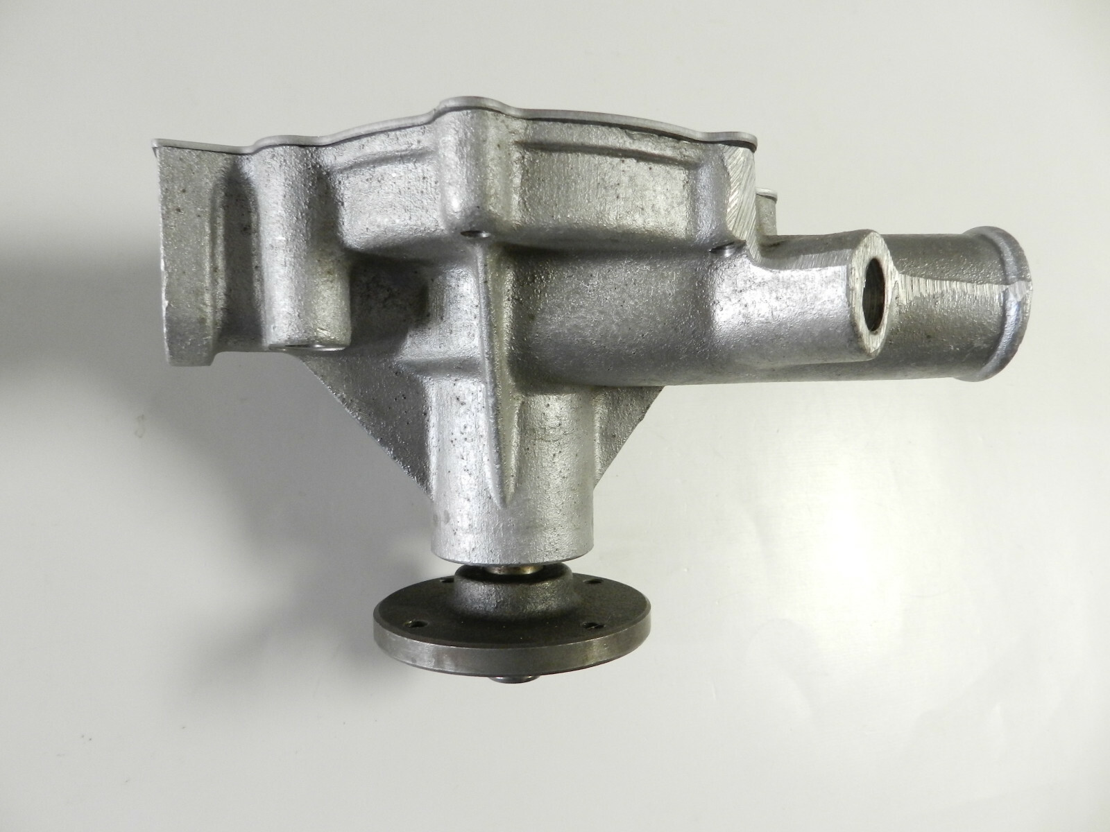 Bomba De Agua Para Datsun Roadster SPL310, SP310, SPL311, SP311 - Pieza NOS (nueva Vieja Stock)