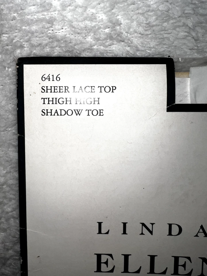 Medias Linda Allard Ellen Tracy Top de encaje transparente hasta el muslo sombra puntera blancas medianas Foto 2 de 3