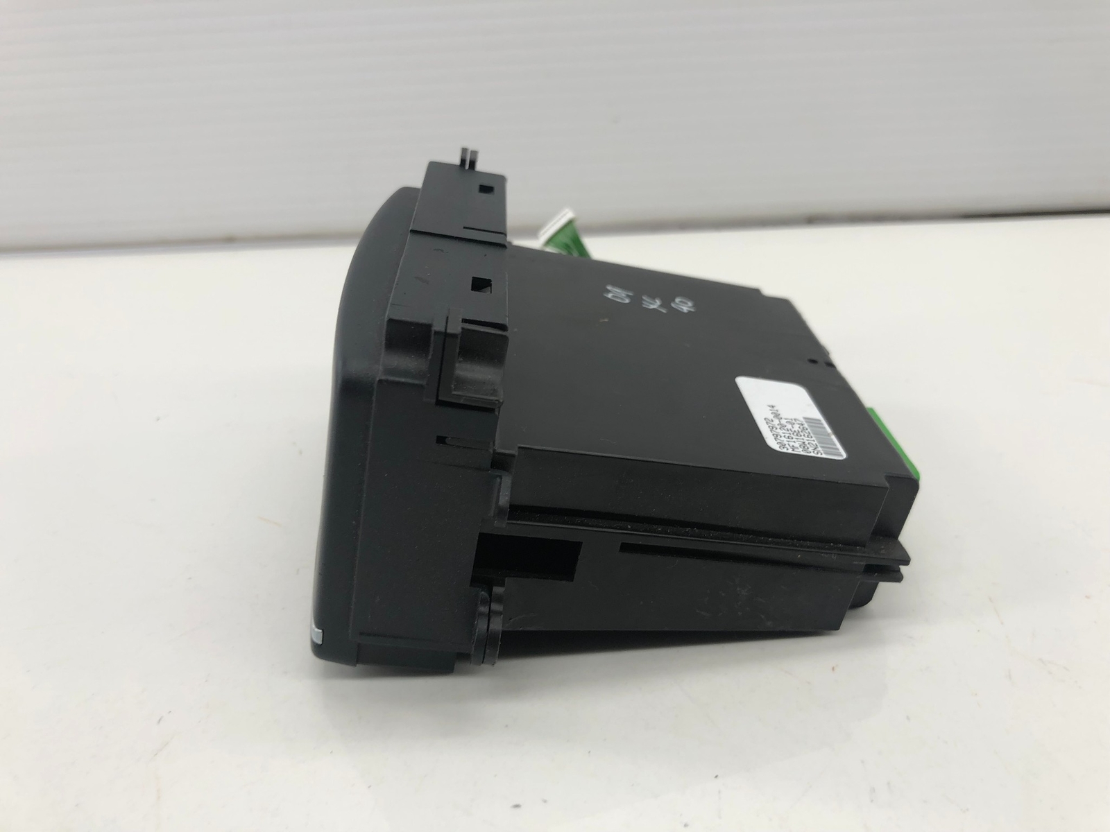 07-10 Volvo Xc90 Radio Control Panel & Display 31300035 OEM 