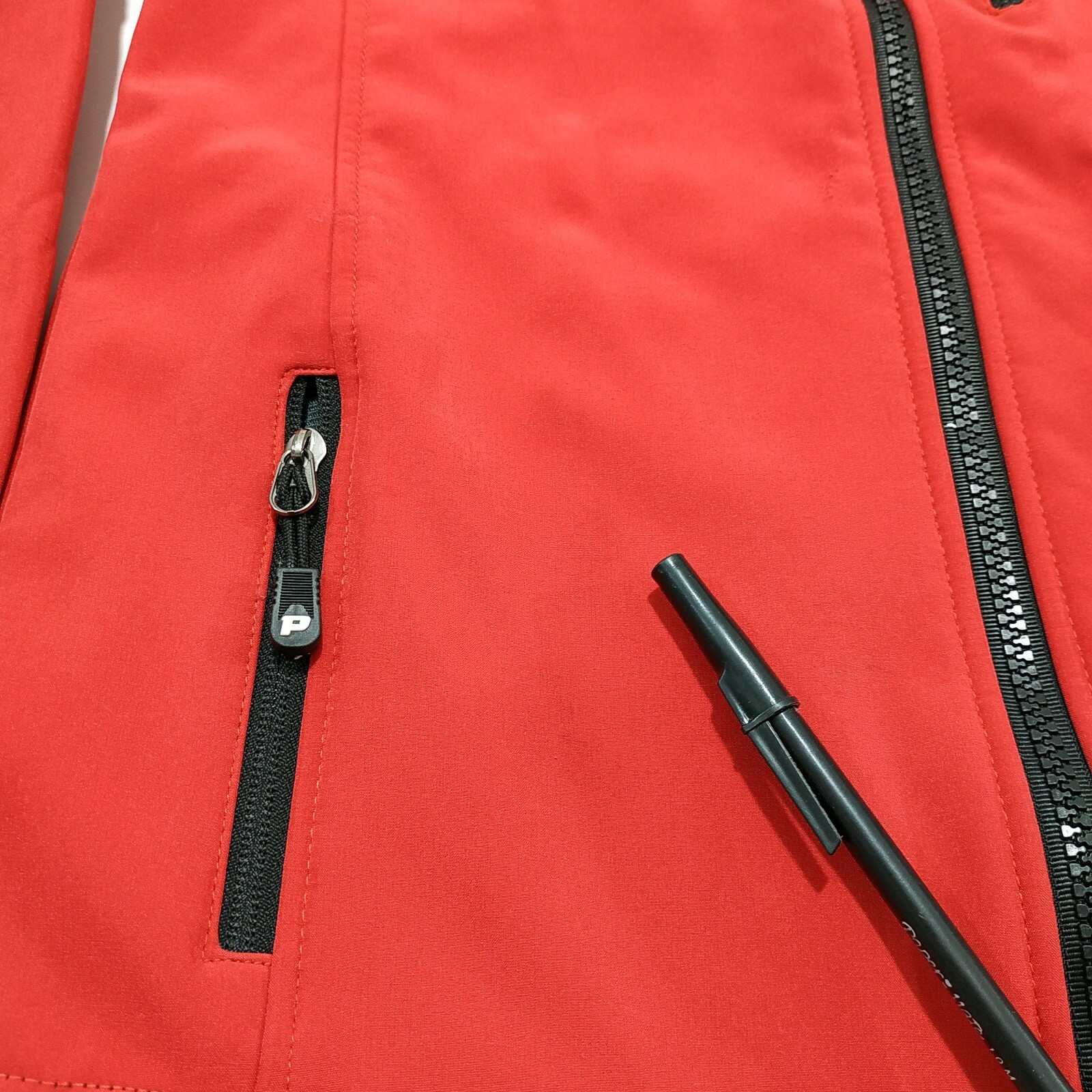 Peak Performance Women's Red Jacket Windbreaker S… - image 9