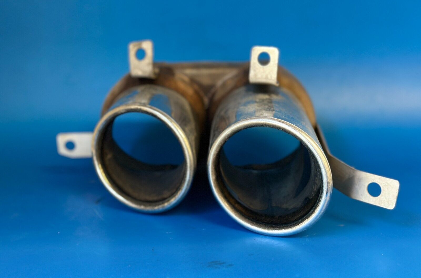 2008 - 2014 AUDI R8 COUPE RIGHT MUFFLER TAIL PIPE 420 251 238 OEM