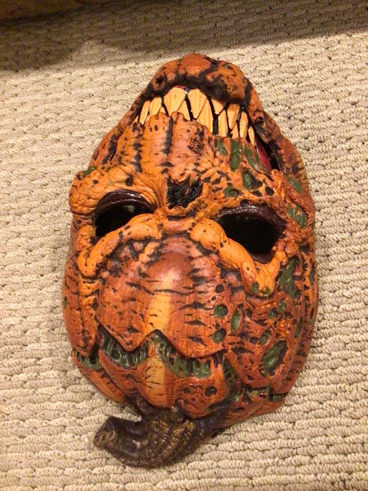 Dark Harvest Pumpkin - Ani-Motion Mask - Halloween Costume Accessory - Image 4 of 4