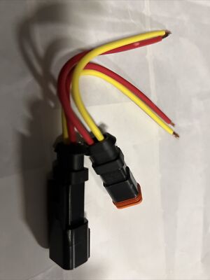 2 In 1 Leads Deutsch Outputs DT, Y Shape 2 Pin DTM Female
