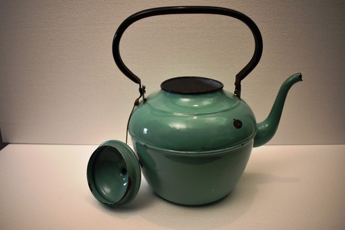 Vintage CNEB Belgian Enamel Kettle Green Kitchenware Decorative Circa 1950s - Picture 12 of 14