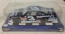 2001 Winner’s Circle 1:24 #3 Dale Earnhardt Sr GM Goodwrench/Oreo Chevrolet
