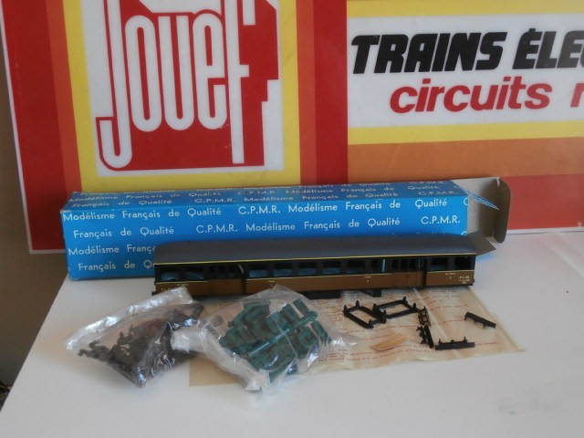 Voiture 2ème classe CPMR RMA 132 à monter pour réseau train miniature HO