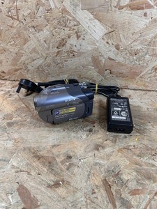 Sony Handycam DCR-DVD205E Digital Video Camera With Charger / Needs Battery