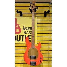 Sterling by Music Man Pete Wentz Sig Stingray Fiesta rot gebraucht