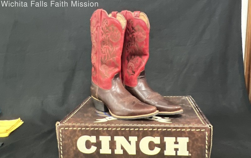 Cinch Women's Red & Brown Embroidered Leather Western Cowboy Boots Size 9 B