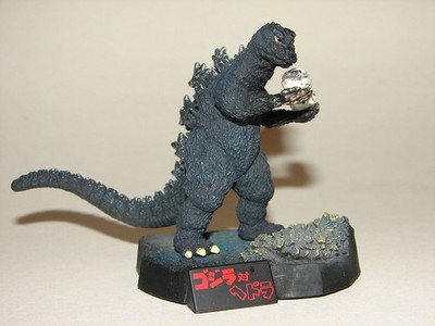 Godzilla 1971 Diorama Figure - Yuji Sakai Godzilla Complete Works Set 2! Gamera