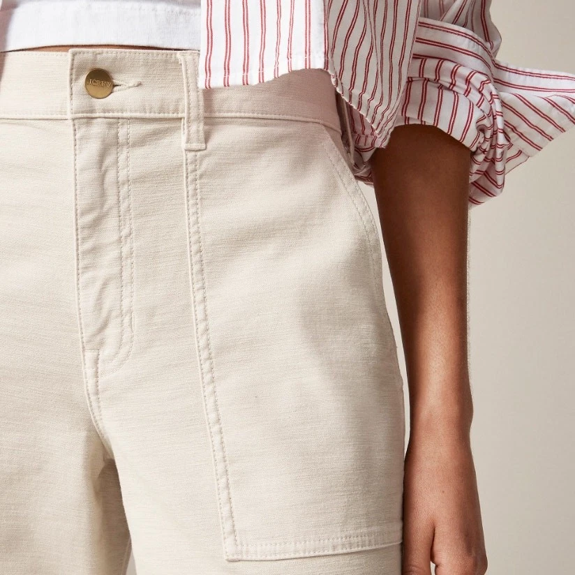 Calça J.Crew Camp bolso perna larga tamanho 27 natural cintura alta elástica zíper mosca alargada - Imagem 3 de 4