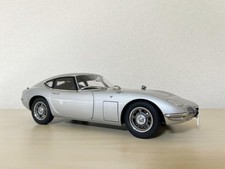 AutoArt 1/18 Toyota 2000GT Diecast Model Car Original Box Good Condition