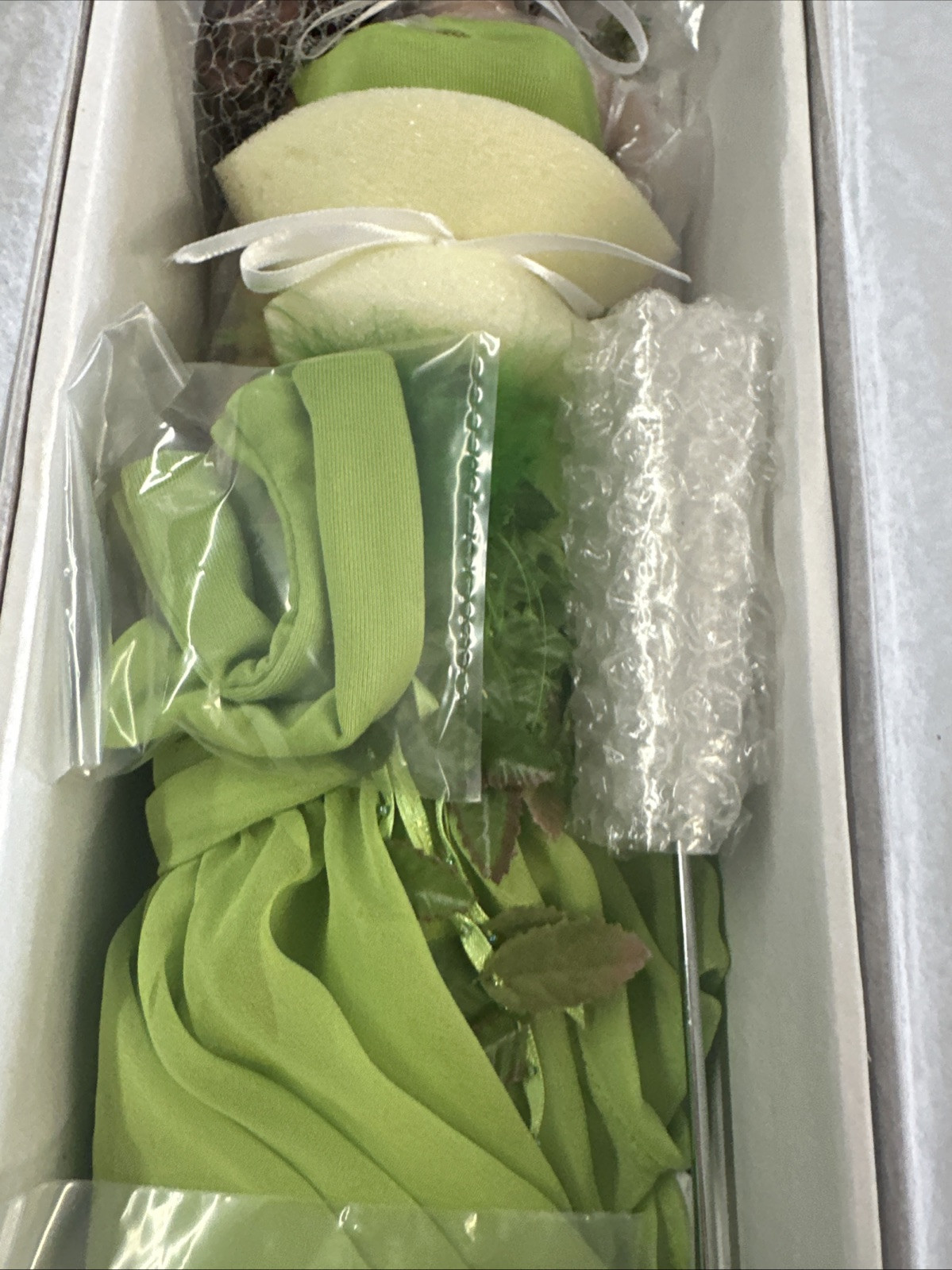 Tonner DC Stars 16" Sealed With a Kiss Poison Ivy Doll New NRFB