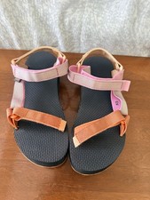 Teva Sandals Kids Size 5 Pink and orange