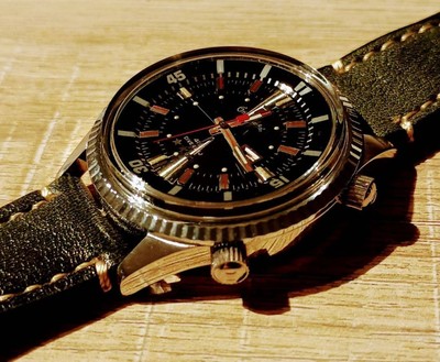 Orient Surfing Handaufzug Vintage Uhr 60er Jahre Stahl Kunststoff Kristall 36mm