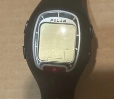 Cardiofrequenzimetro Polar RS100 necessita di batteria