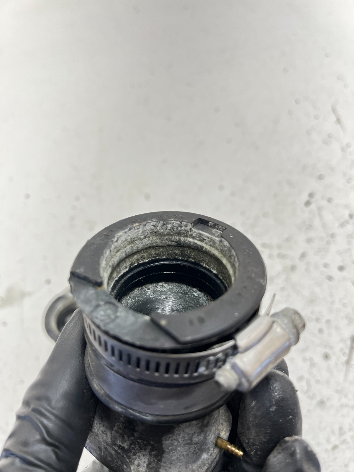 97 1997 Ski Doo Formula S Rotax 380 OEM  Intake Manifold Boot Carb Mount Clamp