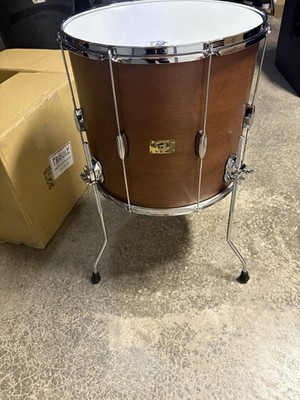 Pork Pie Hip 18 Diameter X 16 Deep Floor Tom, Natural Mahogany 
