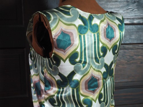 VTG 90s Y2K Green Goddess Mod Satin Geometric Sleeveless Top Blouse USA Made M - Picture 5 of 7