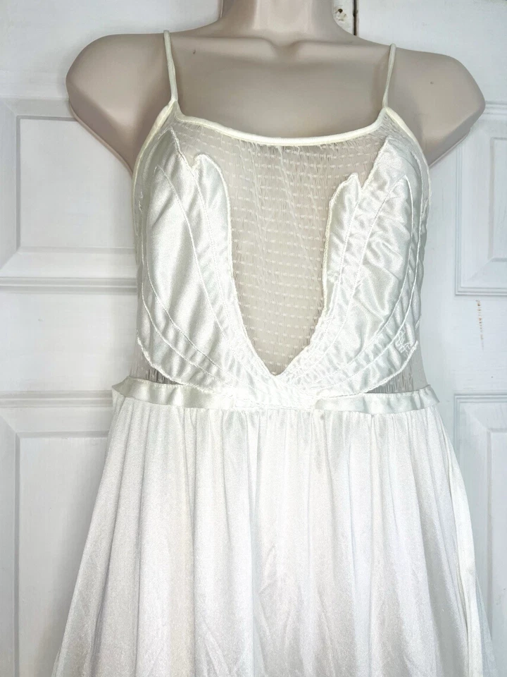 Vtg Diane Von Furstenberg Petite SMALL Long Satin Front Bodice Nightgown Gown - Image 2 of 4