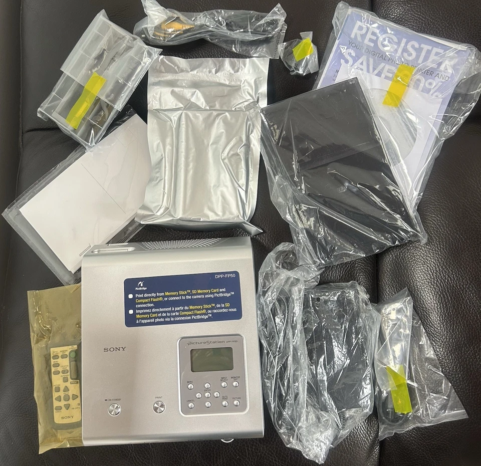 Sony DPP-FP50 Digital Photo Printer with manuals & accessories - Image 4 of 4