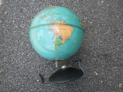 GLOBE TERRESTRE MAPPEMONDE ancien plastique art lumineux EUR 100,00