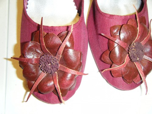 WOMENS TROPICAL SUMMER SLIDES SIZE 9 BURGUNDY FABRIC NEW - Picture 5 of 5